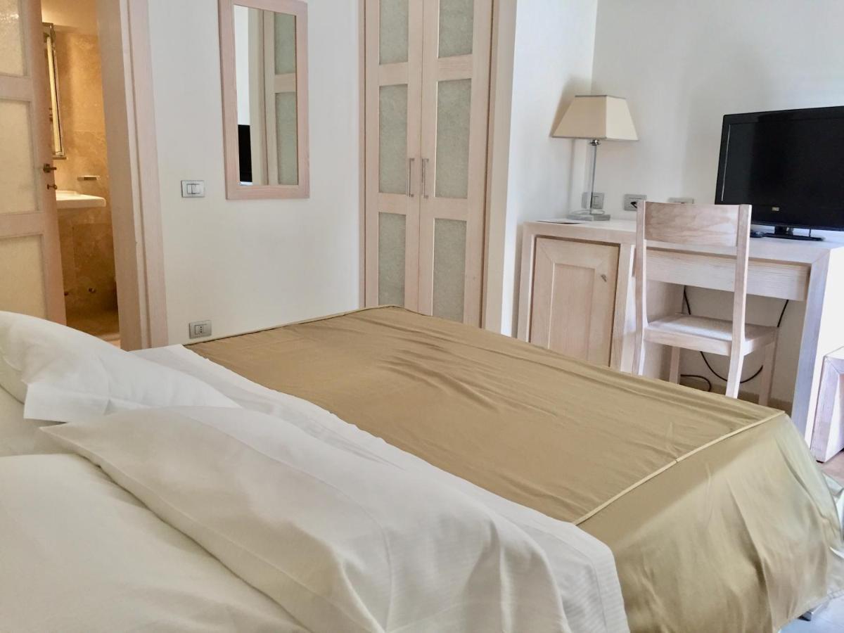 Hotel Alta La Vista Марина-ди- Кастаньето Экстерьер фото