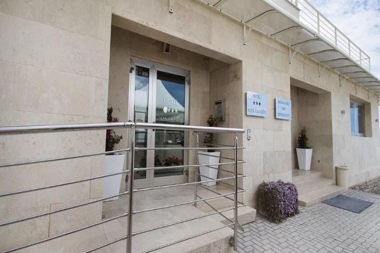 Hotel Alta La Vista Марина-ди- Кастаньето Экстерьер фото
