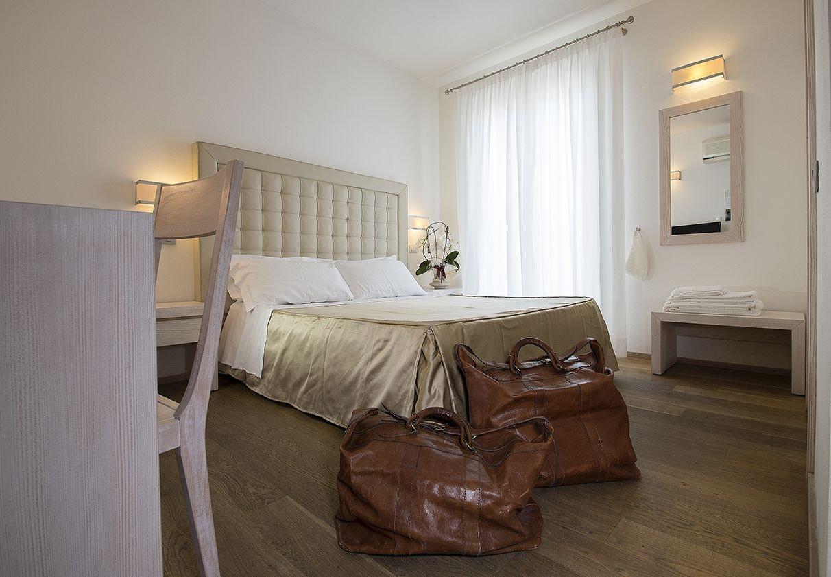 Hotel Alta La Vista Марина-ди- Кастаньето Экстерьер фото