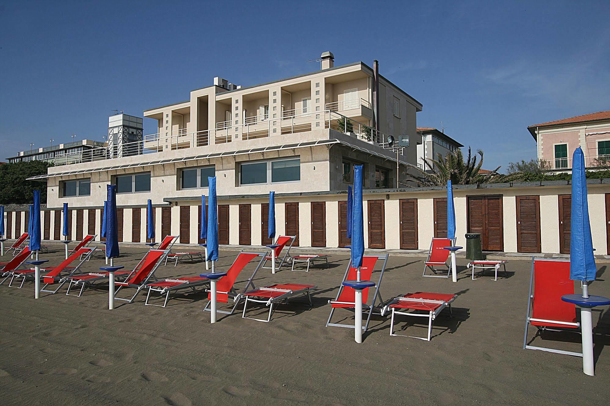 Hotel Alta La Vista Марина-ди- Кастаньето Экстерьер фото